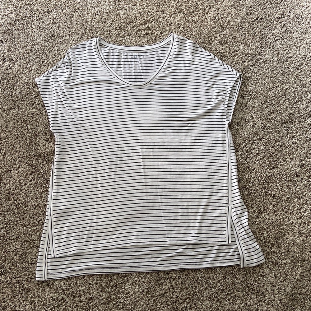 Black and white stripe tshirt